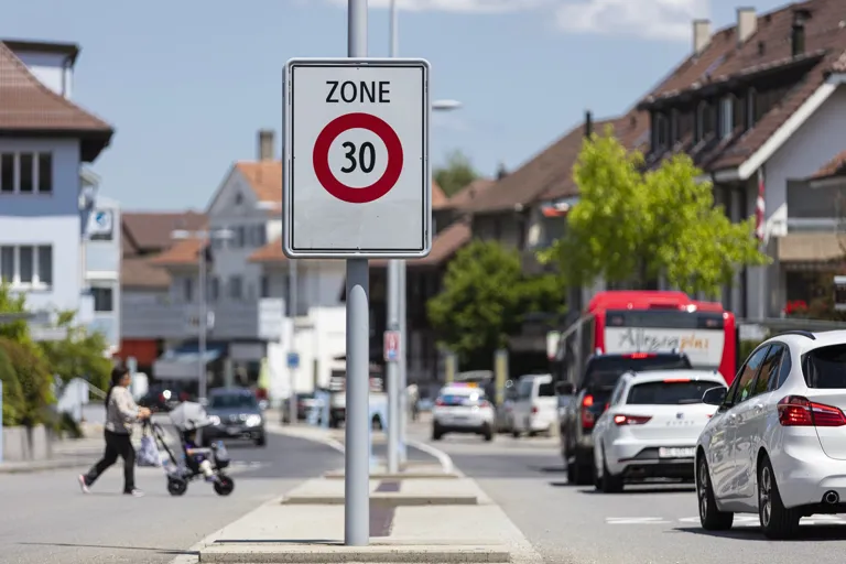 Zone 30 bis